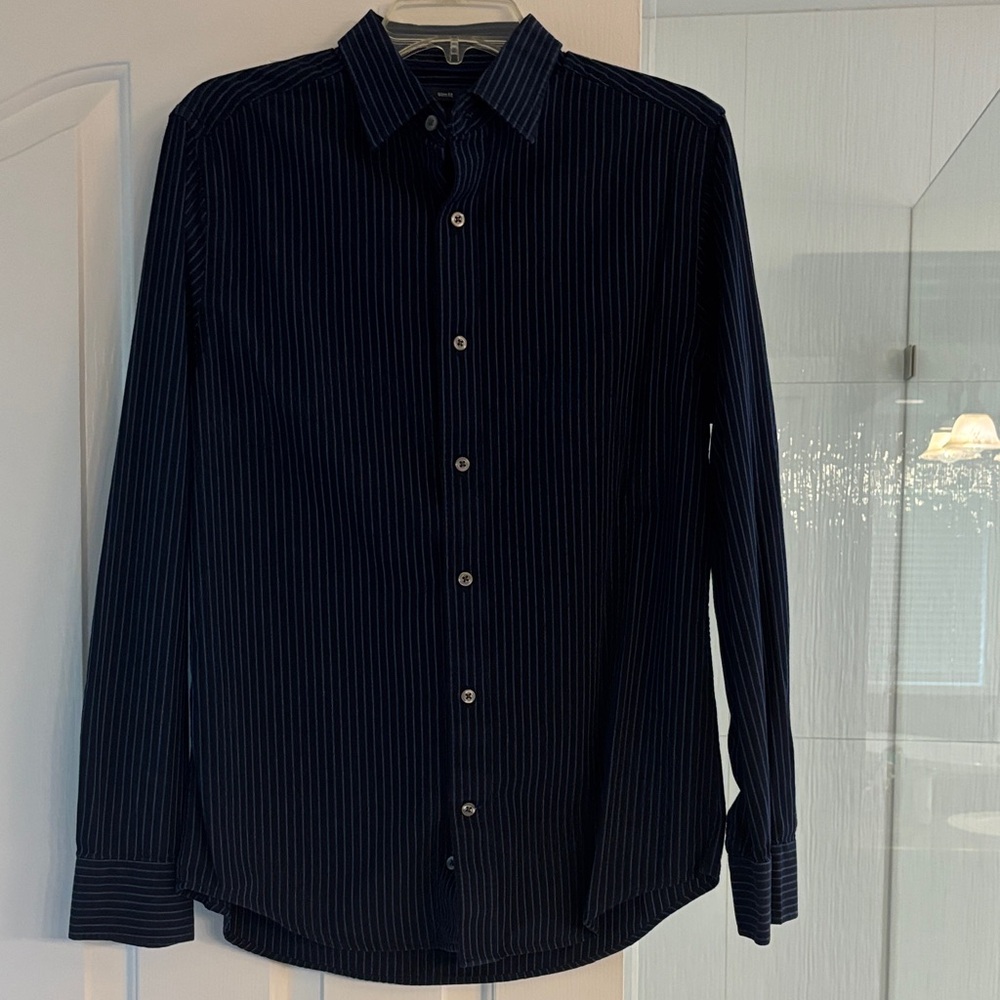 GAP Men's Navy Pinstripe Dress Shirt - Premium